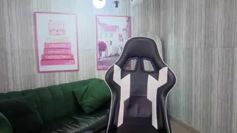 Isabella online show from 03/29/26, 12:27