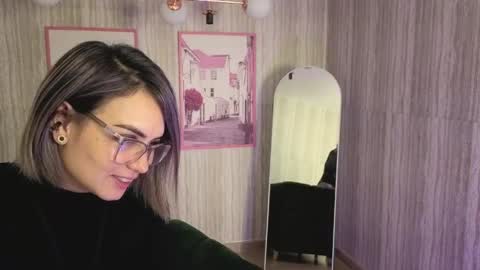 Isabella online show from 05/08/26, 01:49