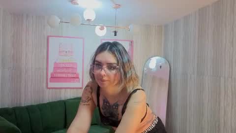 Isabella online show from 05/28/26, 12:46