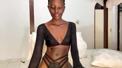 Snapshot of zaria_amara chatting on 06/02/26, 06:43 zaria_amara online show from 06/02/26, 06:43