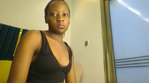 Snapshot of zariah011 chatting on 02/26/26, 07:24 zariah online show from 02/26/26, 07:24