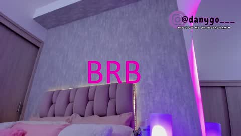 Snapshot of zarianaevanz chatting on 02/08/25, 01:11 Zariana online show from 02/08/25, 01:11