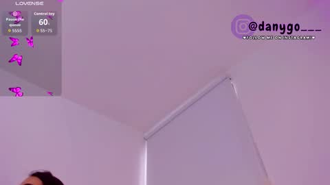 Zariana online show from 11/29/25, 07:06