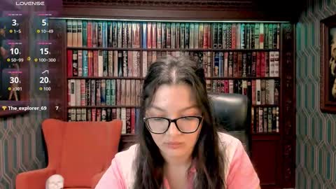 Snapshot of zarifabevi chatting on 10/10/25, 03:05 Zarifa online show from 10/10/25, 03:05