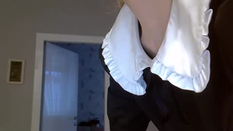 Snapshot of zarinaswift chatting on 11/09/25, 10:13 Zarina Swift online show from 11/09/25, 10:13