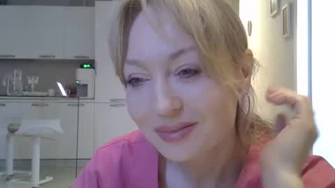 Zarina Swift online show from 03/24/26, 06:18