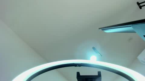 Snapshot of zarinawynne chatting on 05/18/26, 01:50 Zarina Waynne online show from 05/18/26, 01:50