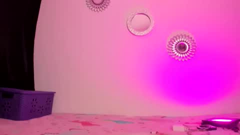 Zaritha Li online show from 11/14/25, 10:36