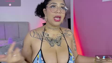 zaya_1 online show from 11/17/25, 12:33