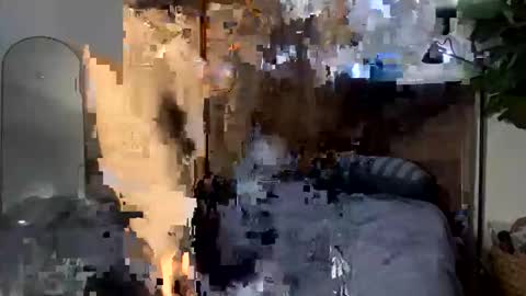 Snapshot of zayd3n69 chatting on 10/25/25, 10:23 zayden online show from 10/25/25, 10:23