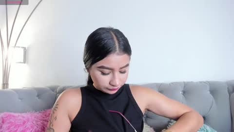 Snapshot of zayda_ chatting on 01/04/25, 07:02 Zayda online show from 01/04/25, 07:02