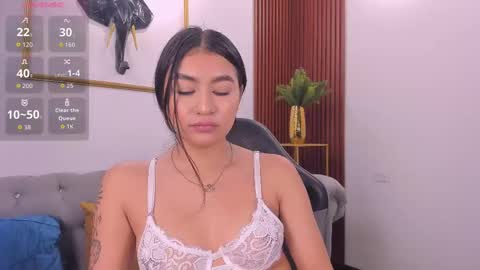 Snapshot of zayda_ chatting on 09/09/25, 04:17 Zayda online show from 09/09/25, 04:17