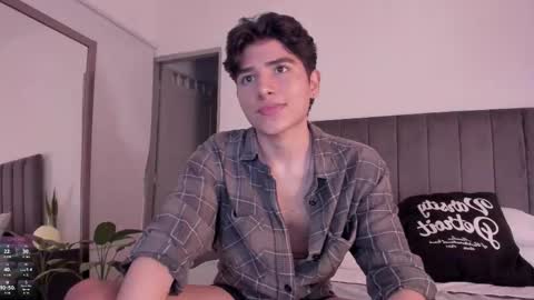 Hii im Zay.                 I save money for education. PVT Open. online show from 01/06/26, 06:17