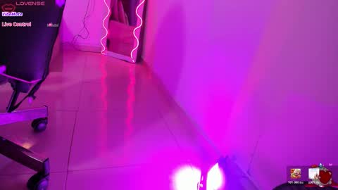 Snapshot of zayra_tay chatting on 02/05/26, 11:48 zayra_tay online show from 02/05/26, 11:48