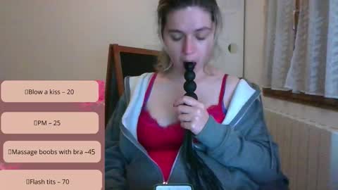 Snapshot of zazbella chatting on 02/01/26, 09:13 zazbella online show from 02/01/26, 09:13