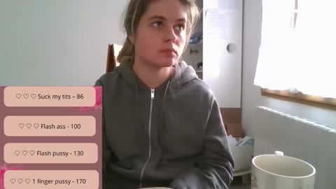 Snapshot of zazbella chatting on 02/02/26, 12:04 zazbella online show from 02/02/26, 12:04
