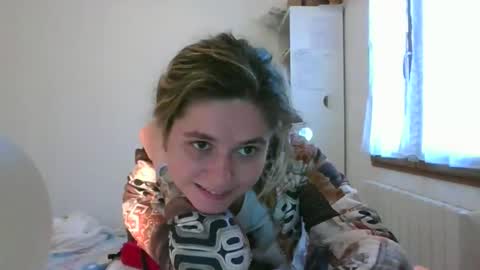 Snapshot of zazbella chatting on 02/25/26, 10:36 zazbella online show from 02/25/26, 10:36
