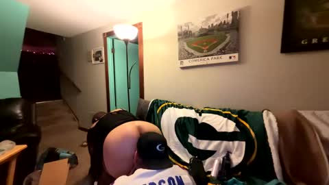 Snapshot of zbud1992 chatting on 01/01/25, 03:34 zbud1992 online show from 01/01/25, 03:34