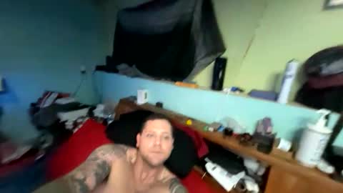 Snapshot of zbud1992 chatting on 11/20/25, 12:38 zbud1992 online show from 11/20/25, 12:38