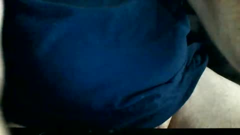 Snapshot of zeddie71 chatting on 12/14/25, 06:45 zeddie71 online show from 12/14/25, 06:45