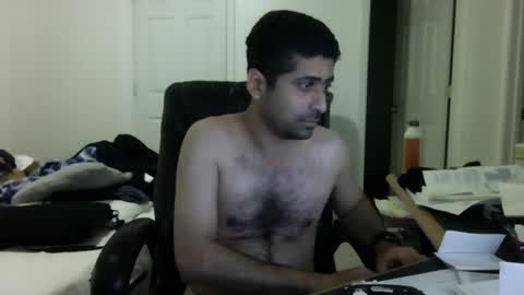 Snapshot of zee20241 chatting on 12/24/24, 02:43 zee20241 online show from 12/24/24, 02:43