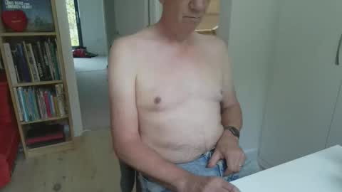 zeep16 online show from 09/09/25, 12:05