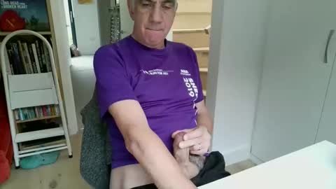 zeep16 online show from 10/17/25, 08:06