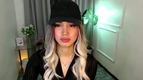 zelainalovetocum online show from 02/15/25, 04:03