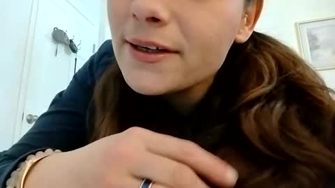 Snapshot of zellelajay2009 chatting on 02/15/25, 07:06 KENDAL Kaylee online show from 02/15/25, 07:06