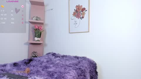 Snapshot of zendaya111 chatting on 01/18/25, 12:57 zendaya online show from 01/18/25, 12:57