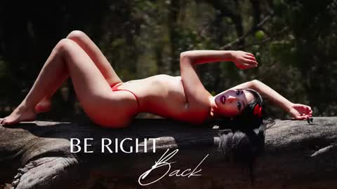 Snapshot of zendayagreey chatting on 02/26/25, 05:20 Zendaya online show from 02/26/25, 05:20