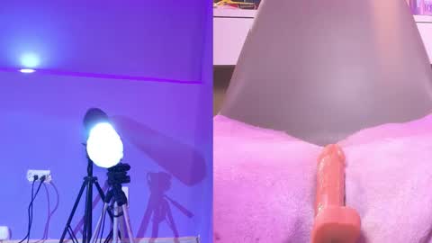 Snapshot of zendayagreey chatting on 11/08/25, 09:42 Zendaya online show from 11/08/25, 09:42