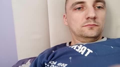 zenek1989007 online show from 04/07/26, 09:43