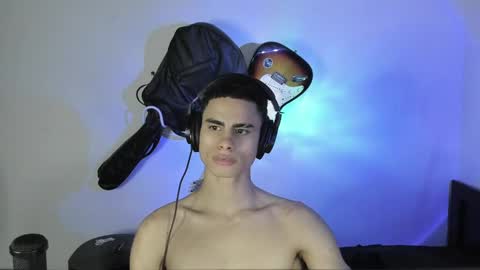 Snapshot of zenhzu chatting on 12/24/24, 12:44 zenzhu online show from 12/24/24, 12:44