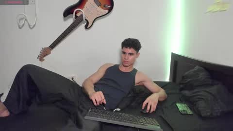 Snapshot of zenhzu chatting on 09/16/25, 05:08 zenzhu online show from 09/16/25, 05:08