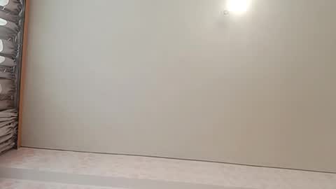 zeniabrossoit online show from 02/16/26, 07:26