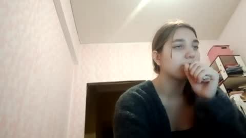 zeniabrossoit online show from 03/16/26, 12:42