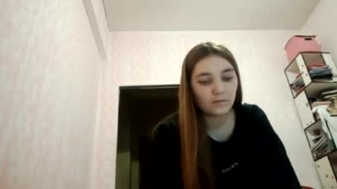 zeniabrossoit online show from 03/30/26, 12:17