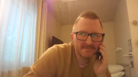 Snapshot of zenlem chatting on 05/16/26, 06:50 zenlem online show from 05/16/26, 06:50