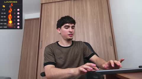 Zenn online show from 12/21/24, 06:44