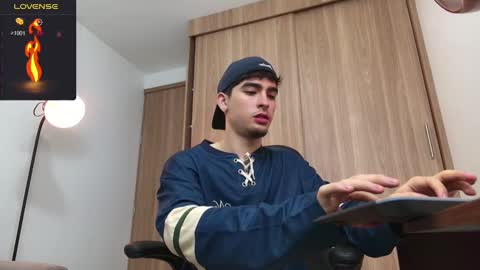 Zenn online show from 12/30/24, 12:09