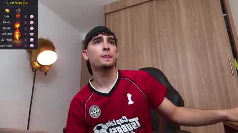 Zenn online show from 01/10/25, 12:15