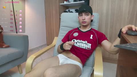 Zenn online show from 02/22/25, 02:52