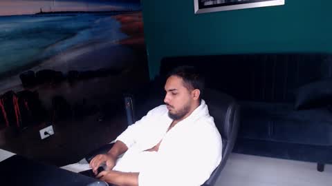 zenobaro online show from 10/18/25, 07:09
