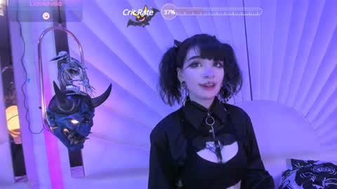 Snapshot of zephirah_abney chatting on 12/17/24, 04:32 online show from 12/17/24, 04:32