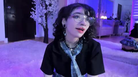 Snapshot of zephirah_abney chatting on 03/03/25, 02:26 online show from 03/03/25, 02:26