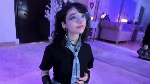 Snapshot of zephirah_abney chatting on 03/03/25, 08:32 online show from 03/03/25, 08:32