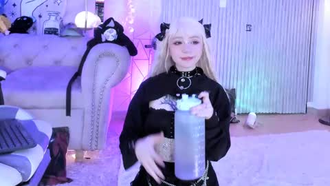 Snapshot of zephirah_abney chatting on 09/14/25, 02:38 online show from 09/14/25, 02:38