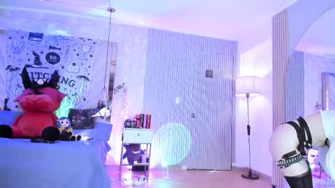 Snapshot of zephirah_abney chatting on 10/24/25, 02:35 online show from 10/24/25, 02:35