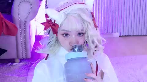 Snapshot of zephirah_abney chatting on 12/20/25, 03:30 online show from 12/20/25, 03:30